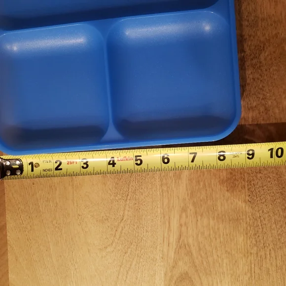 Tupperware trays - Picture 4 of 7